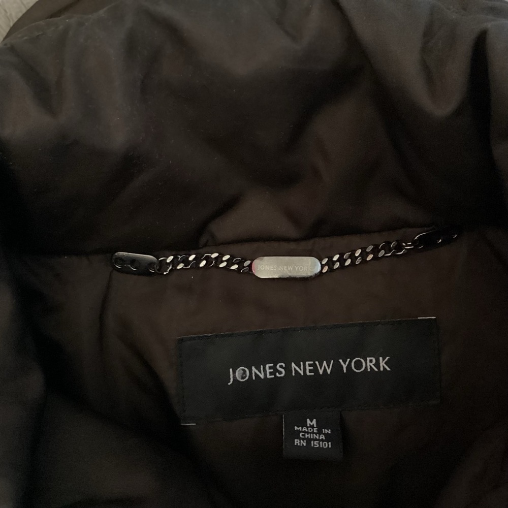 Jones New York Women’s Brown Puffy Coat.  Size M - Picture 2 of 10